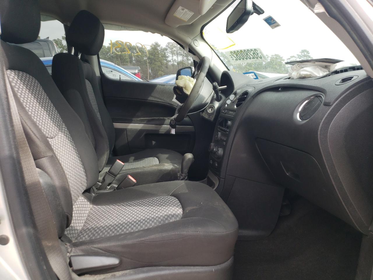 Photo 5 from auction – 2010 CHEVROLET HHR LT with VIN 3GNBABDBXAS567413