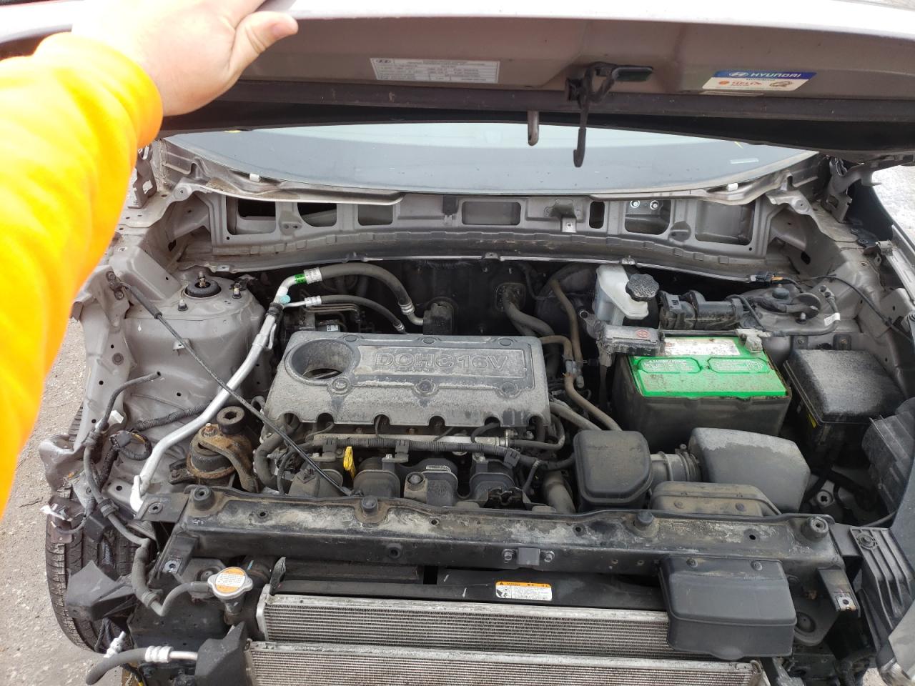 Photo 7 from auction – 2012 HYUNDAI TUCSON GLS with VIN KM8JU3AC7CU449199