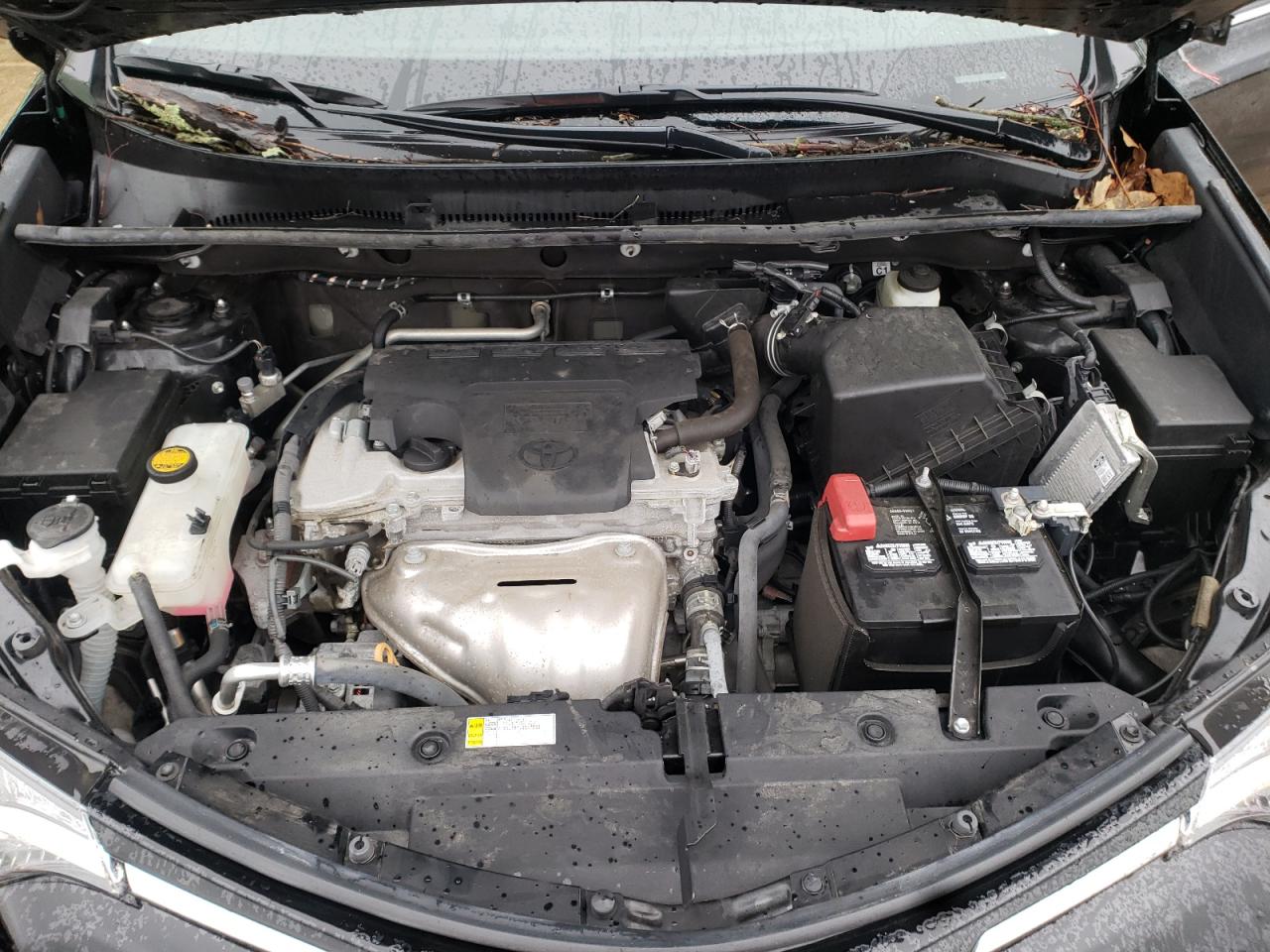 Photo 7 from auction – 2018 TOYOTA RAV4 LE with VIN 2T3ZFREV6JW467404