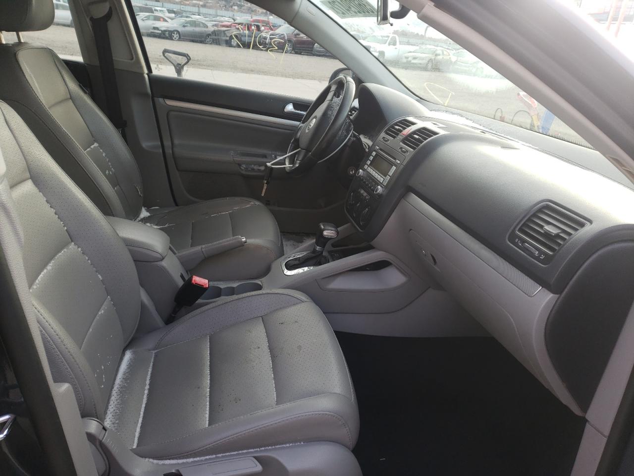 Photo 5 from auction – 2008 VOLKSWAGEN JETTA SE with VIN 3VWRM71K38M195280