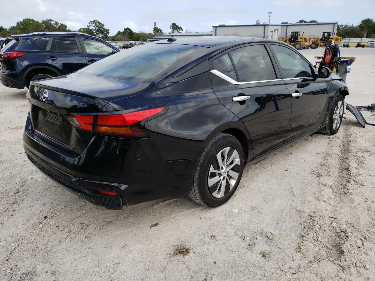 Photo 4 from auction – 2020 NISSAN ALTIMA S with VIN 1N4BL4BV4LC193665