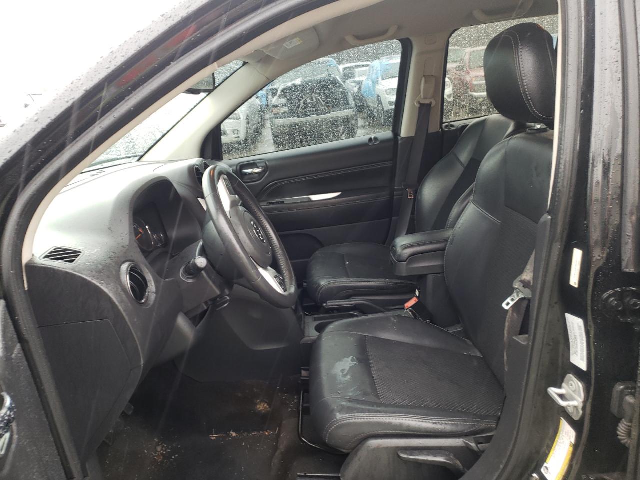 Photo 5 from auction – 2016 JEEP COMPASS LA with VIN 1C4NJCEA2GD620163