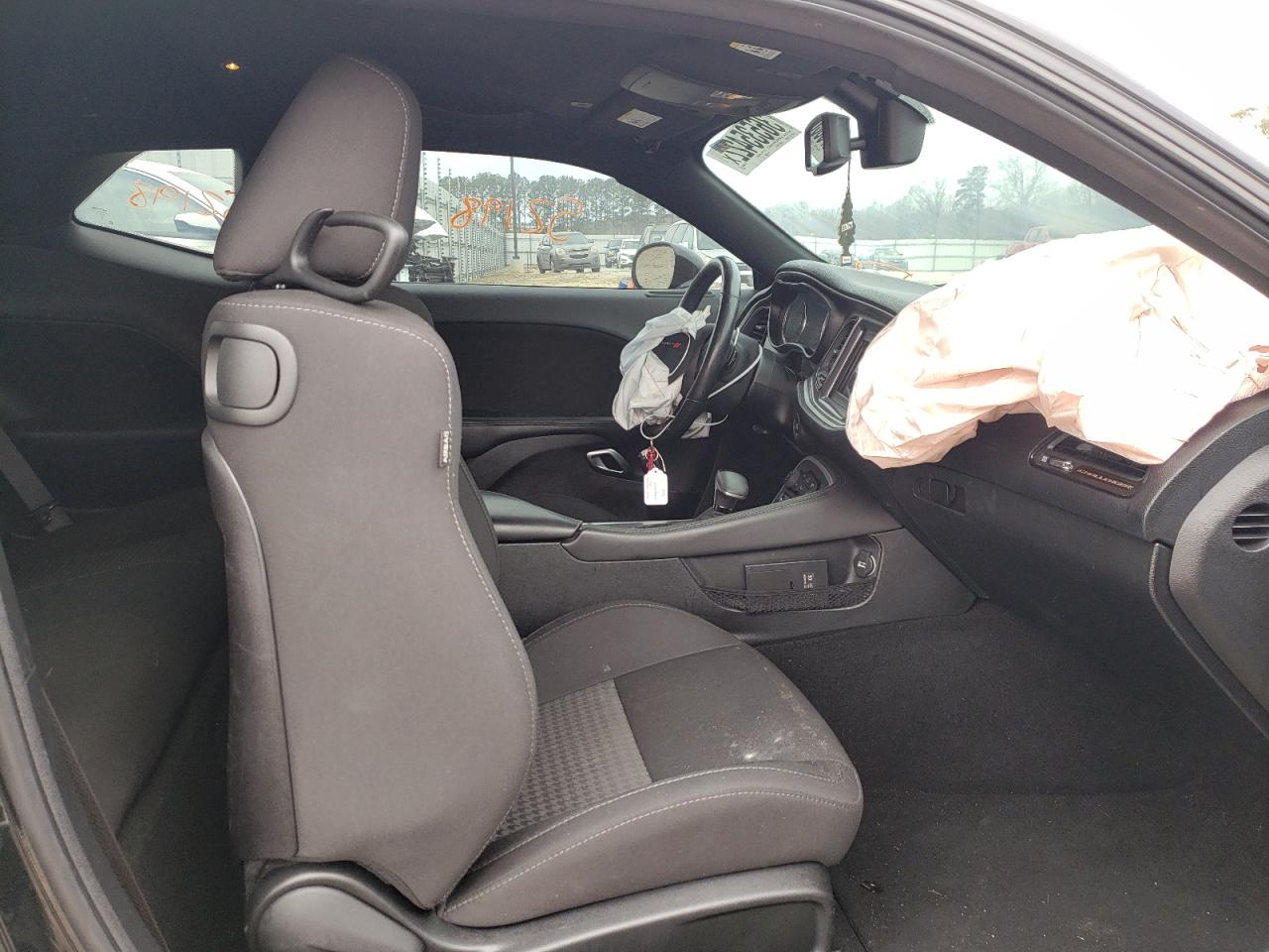 Photo 5 from auction – 2019 DODGE CHALLENGER with VIN 2C3CDZBT2KH642185