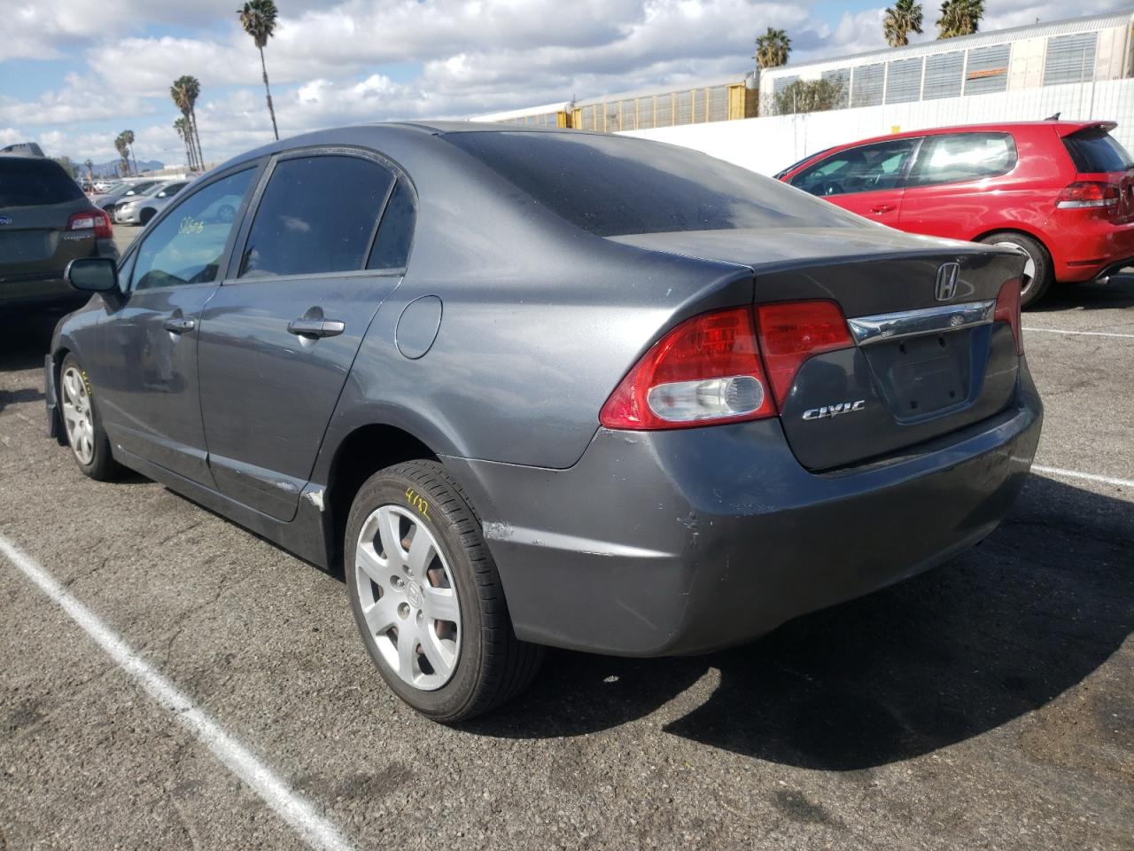 Photo 3 from auction – 2010 HONDA CIVIC LX with VIN 19XFA1F52AE038113