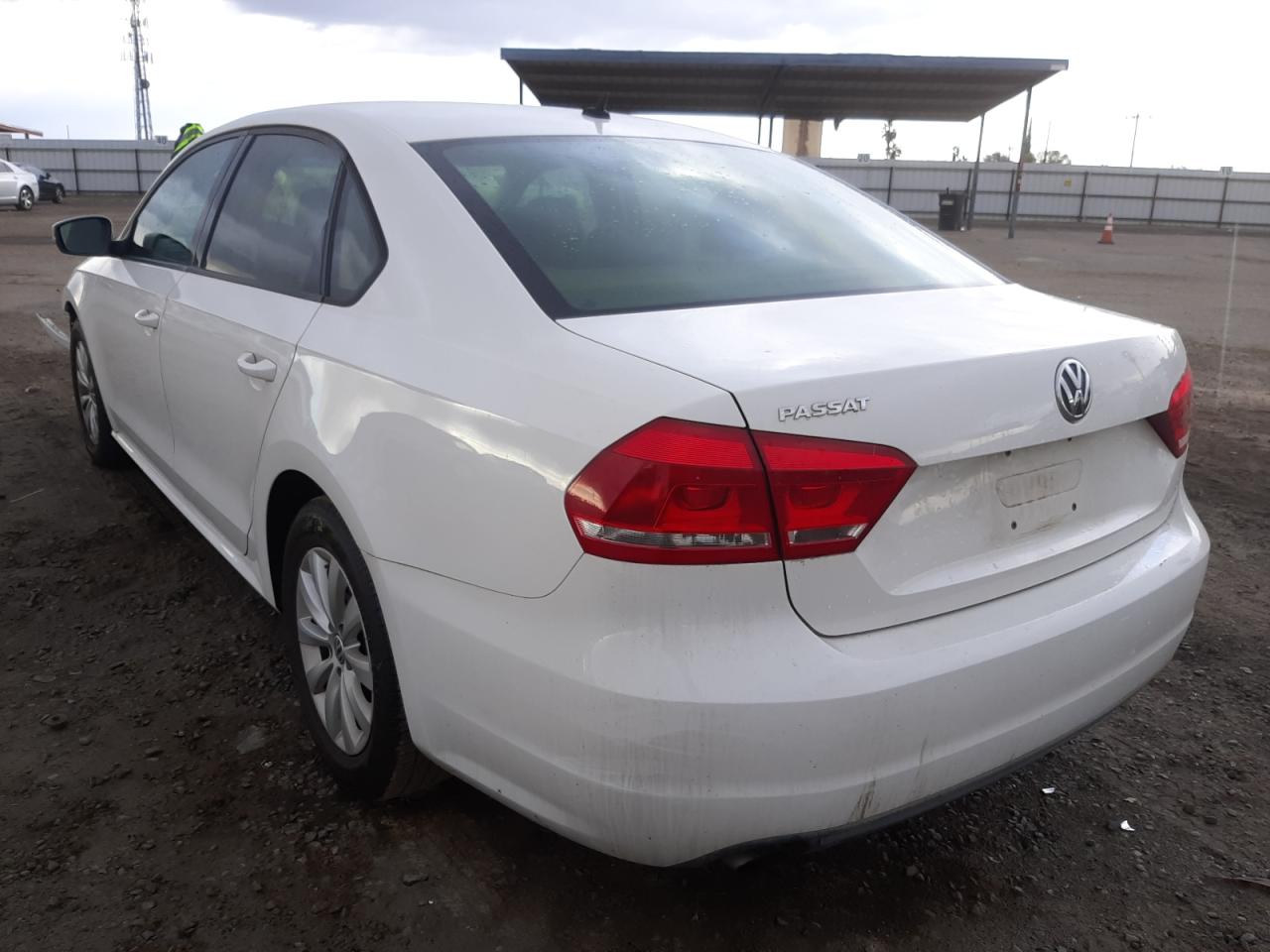 Photo 3 from auction – 2013 VOLKSWAGEN PASSAT S with VIN 1VWAP7A31DC068066