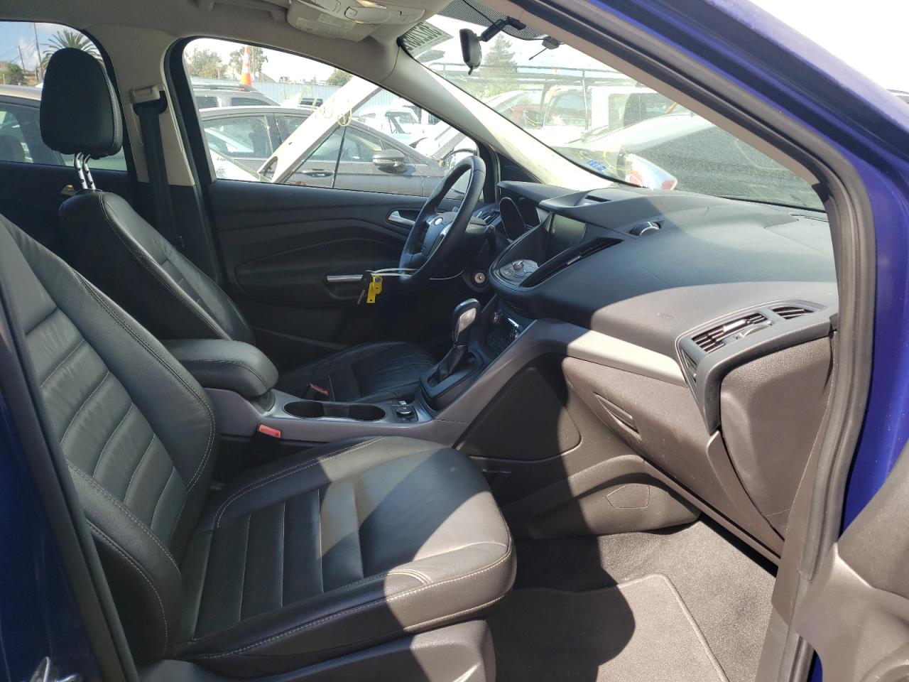 Photo 5 from auction – 2015 FORD ESCAPE SE with VIN 1FMCU9GXXFUB96728