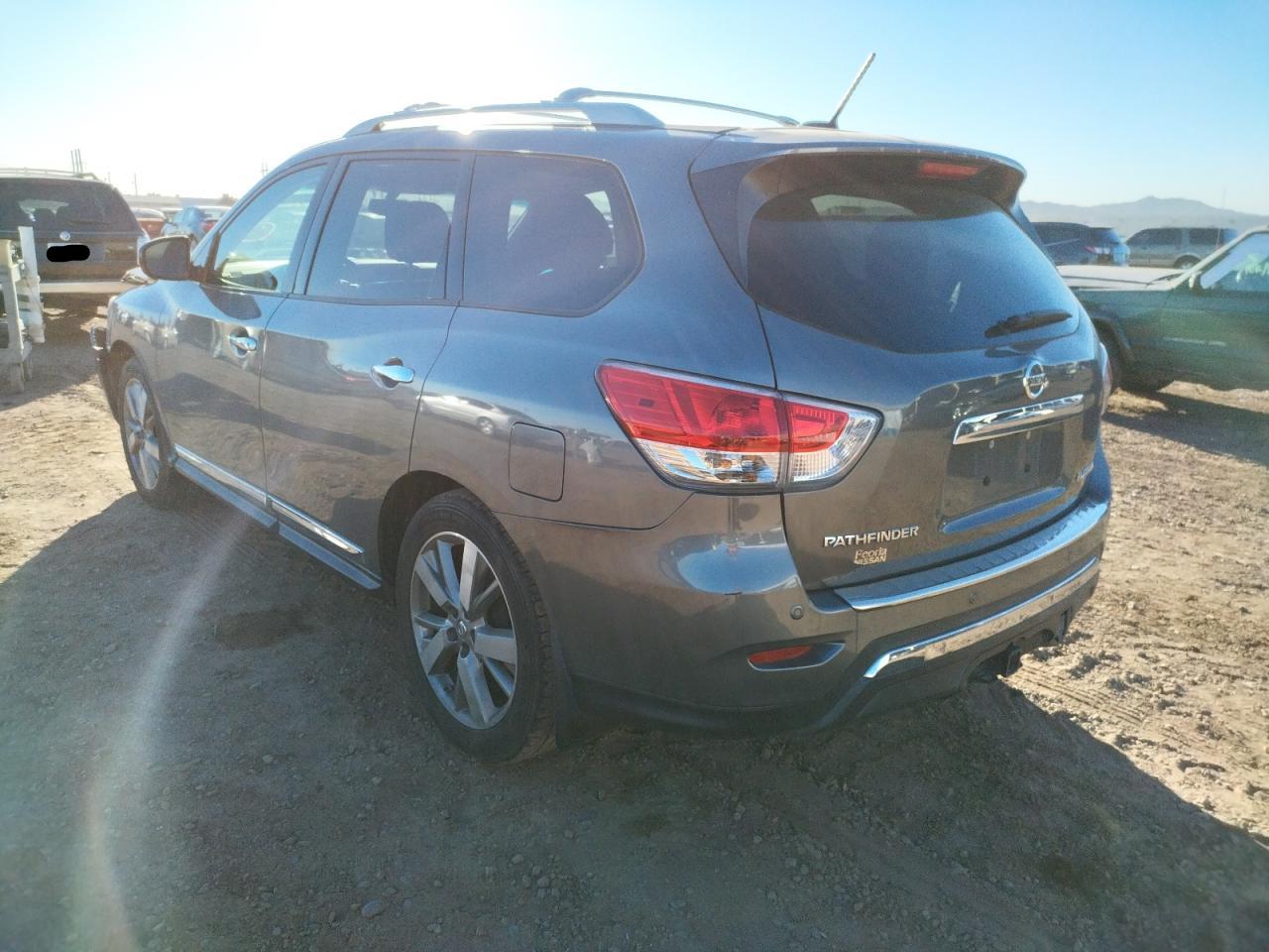Photo 3 from auction – 2016 NISSAN PATHFINDER with VIN 5N1AR2MN6GC657398