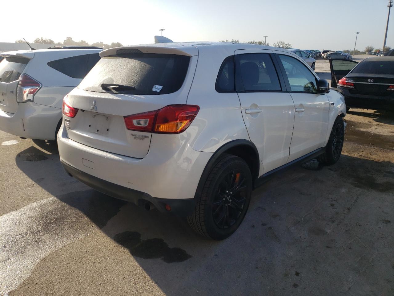 Photo 4 from auction – 2017 MITSUBISHI OUTLANDER with VIN JA4AP3AU2HZ049883