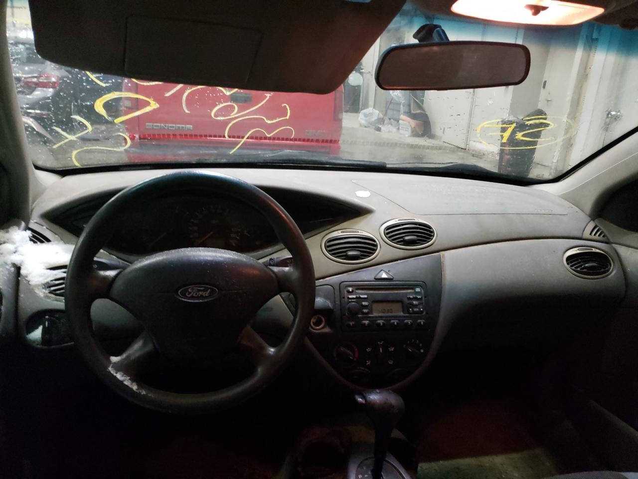 Photo 9 from auction – 2004 FORD FOCUS SE with VIN 1FAFP36374W108620