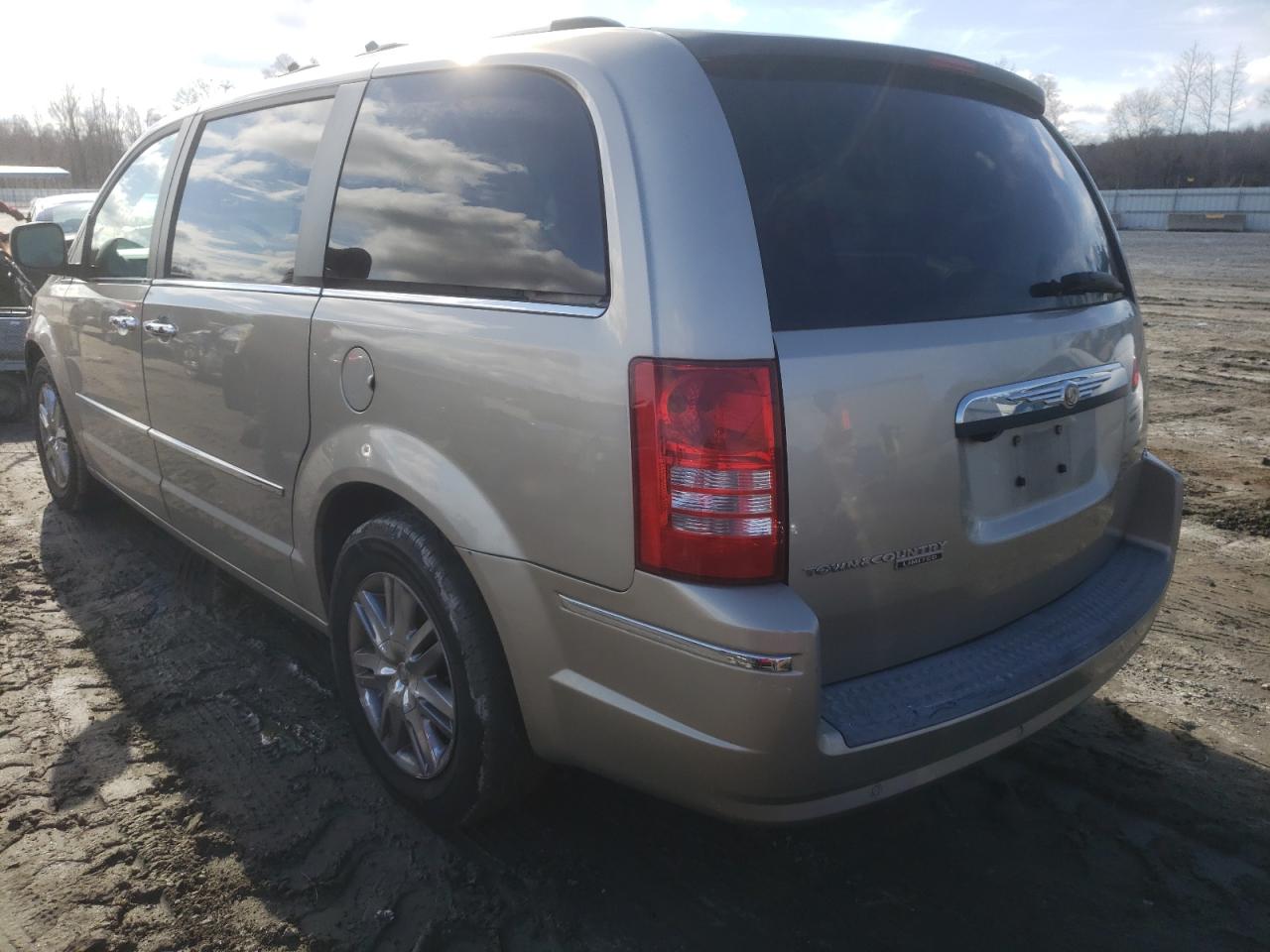 Photo 3 from auction – 2008 CHRYSLER TOWN & COU with VIN 2A8HR64X68R148506