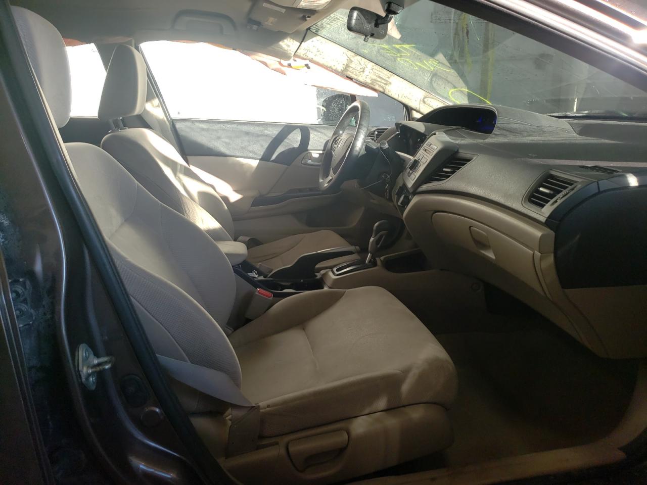 Photo 5 from auction – 2012 HONDA CIVIC LX with VIN 19XFB2F53CE009516