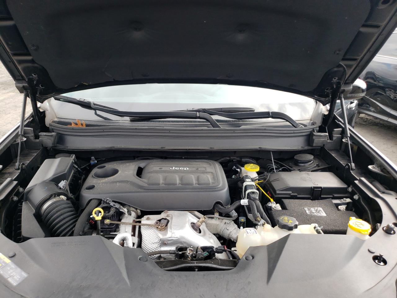 Photo 7 from auction – 2019 JEEP CHEROKEE L with VIN 1C4PJMDN0KD151120