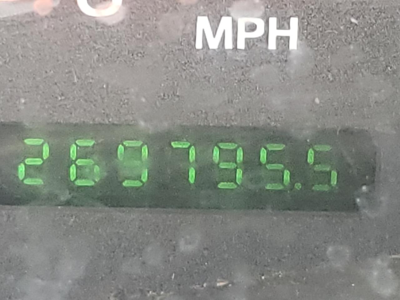 Photo 8 from auction – 2002 FORD F150 with VIN 1FTRX17W72NA13546