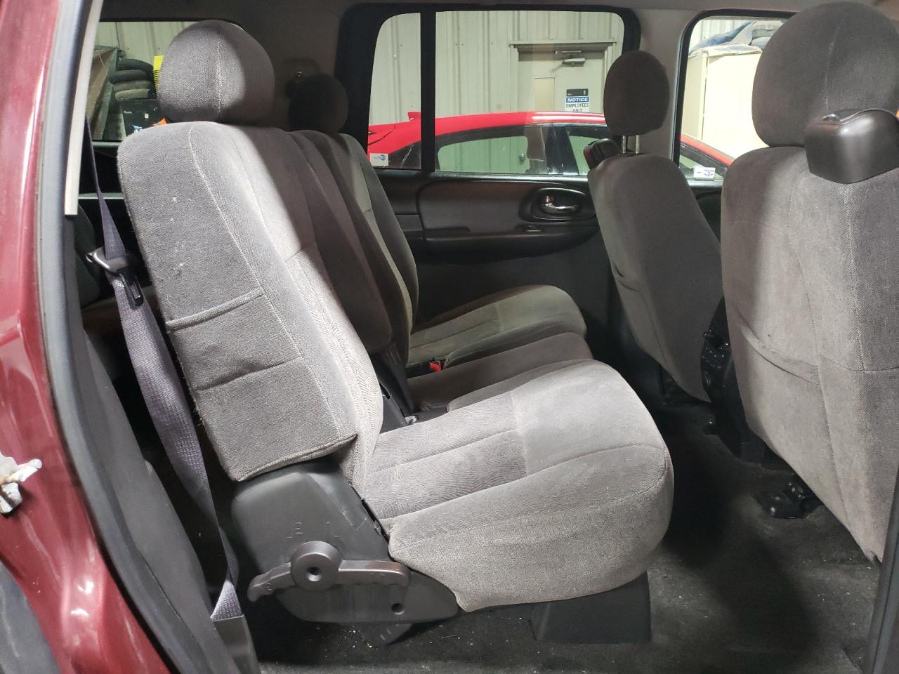 Photo 6 from auction – 2005 CHEVROLET TRAILBLAZE with VIN 1GNET16S456102943