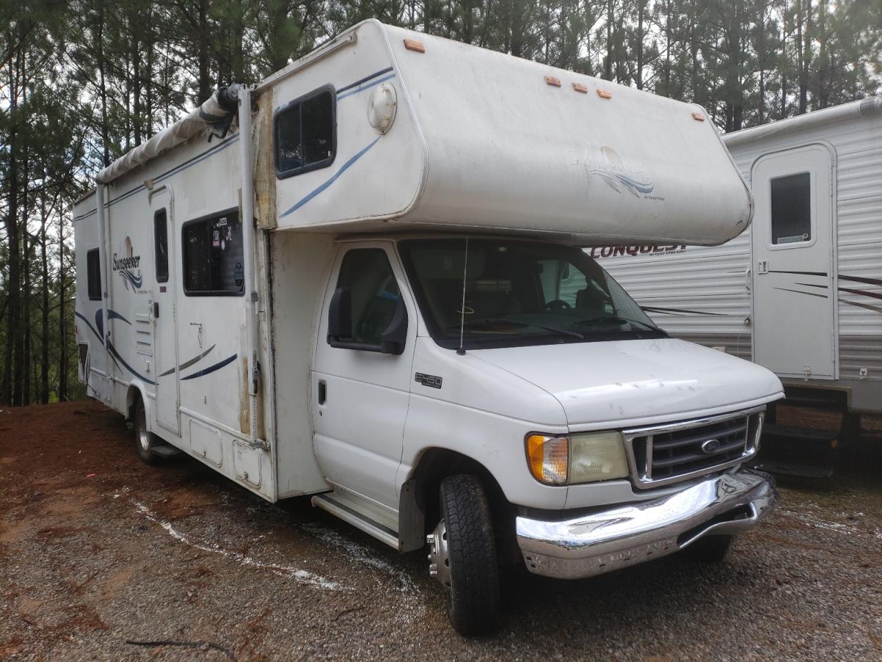 FORD ECONOLINE 2003 with VIN 1FDXE45S53HA51142 - Photo from auction