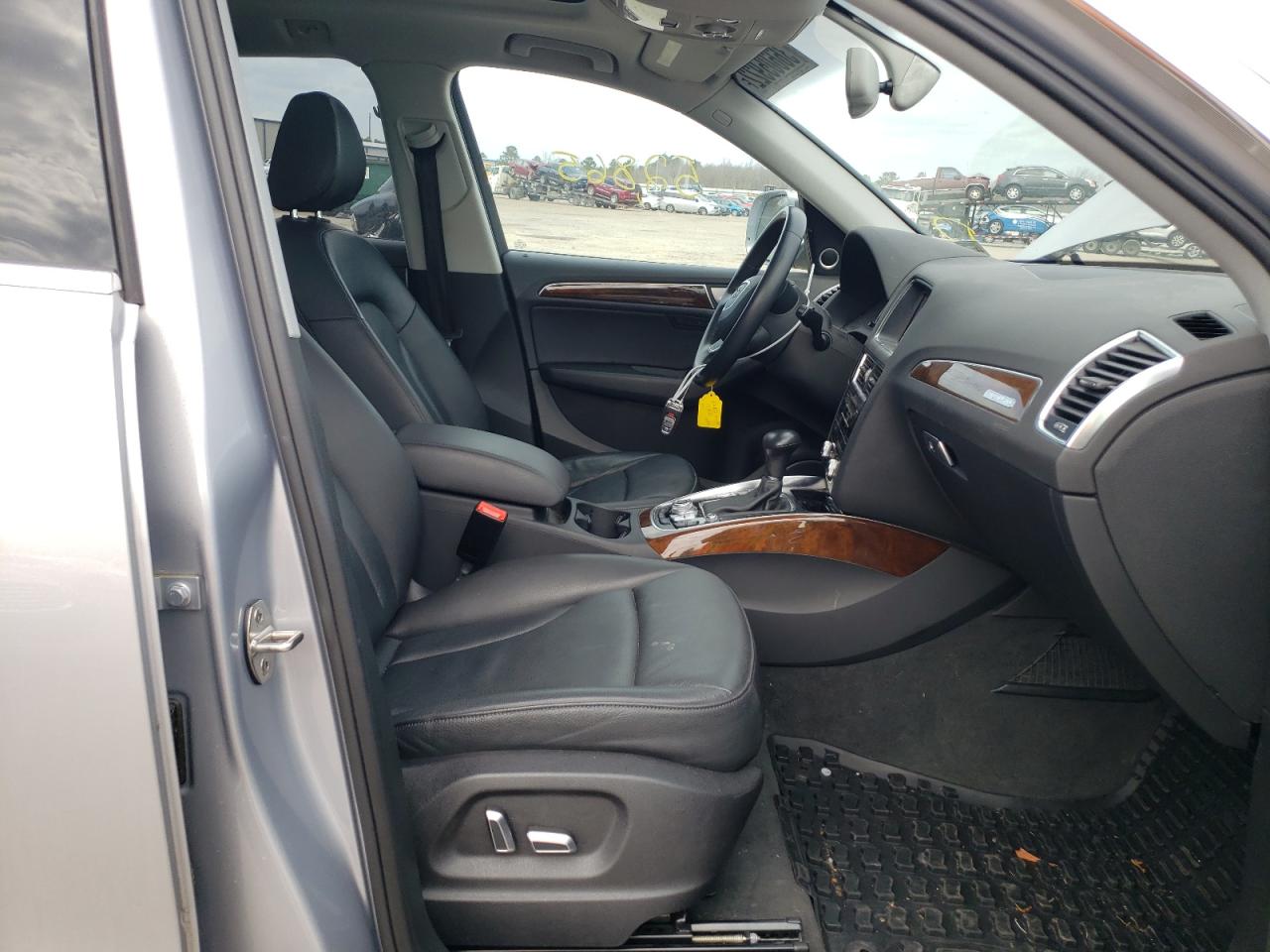 Photo 5 from auction – 2015 AUDI Q5 PREMIUM with VIN WA1LFAFP7FA106738