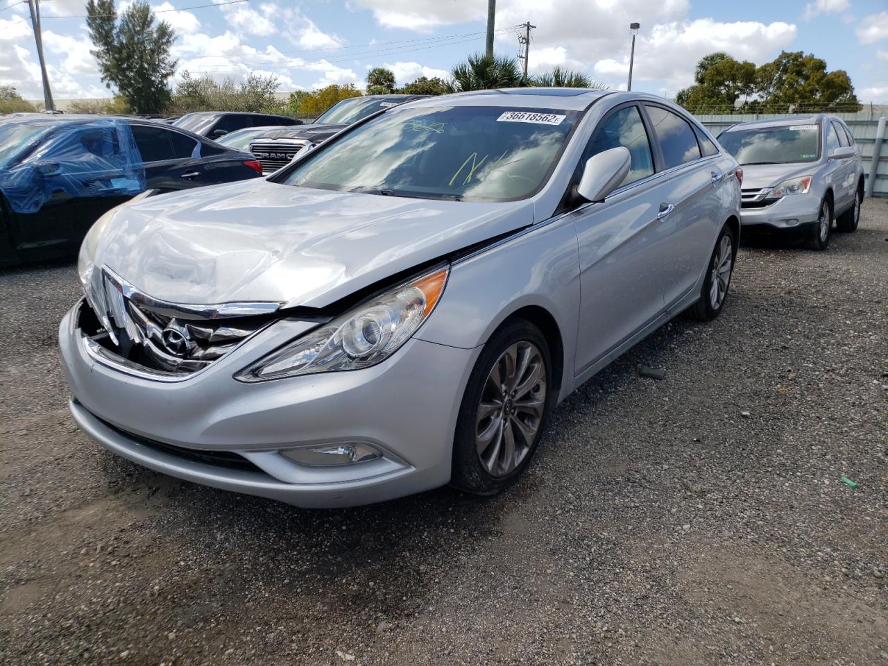 Photo 2 from auction – 2013 HYUNDAI SONATA SE with VIN 5NPEC4ACXDH716412