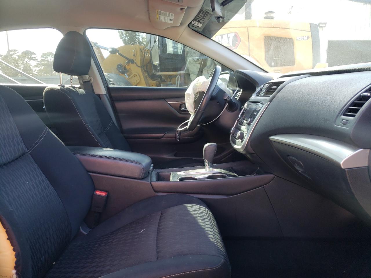 Photo 5 from auction – 2017 NISSAN ALTIMA 2.5 with VIN 1N4AL3AP7HC203573
