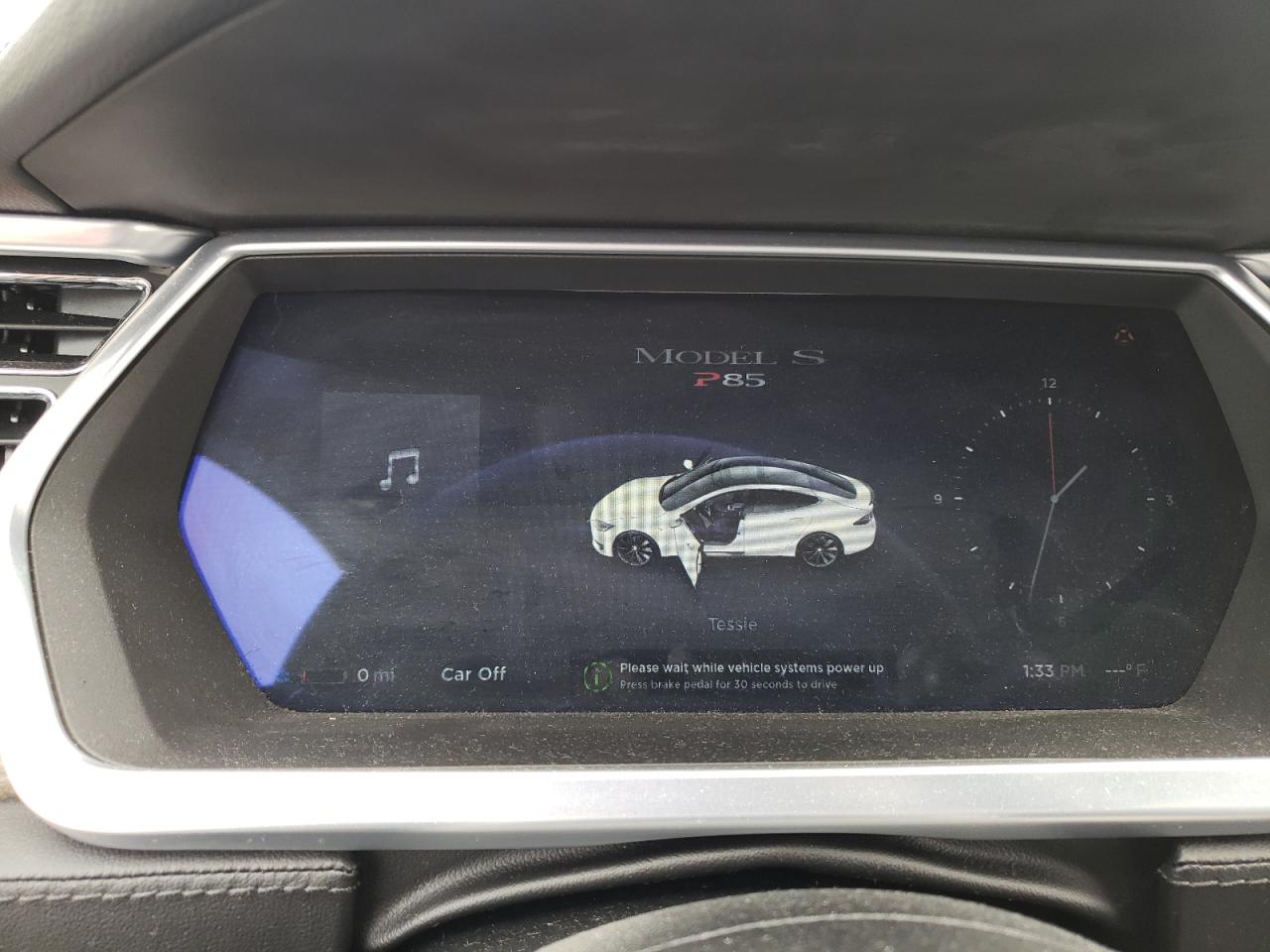 Photo 8 from auction – 2013 TESLA MODEL S with VIN 5YJSA1DP5DFP07203