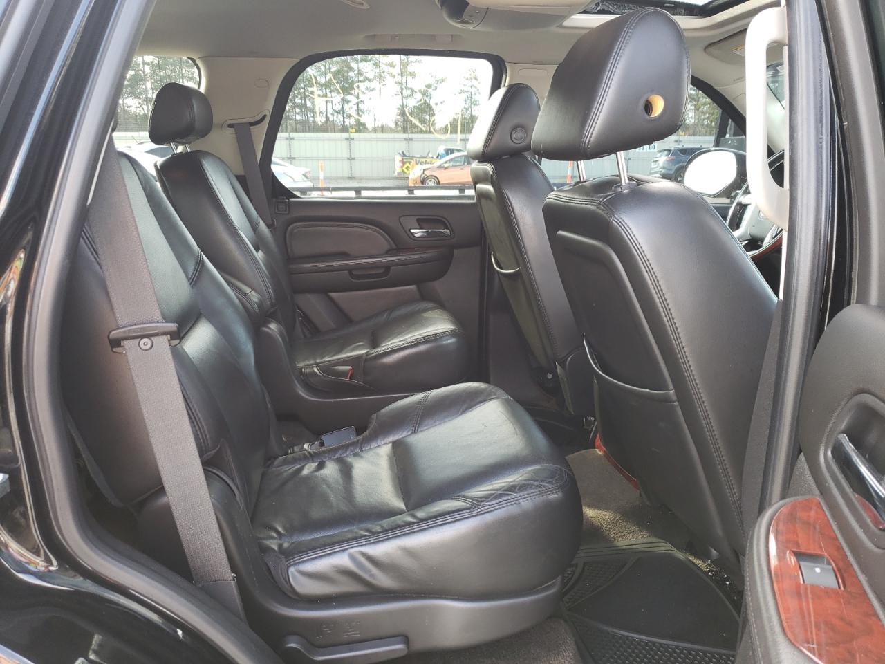 Photo 6 from auction – 2007 CADILLAC ESCALADE L with VIN 1GYEC63847R414688