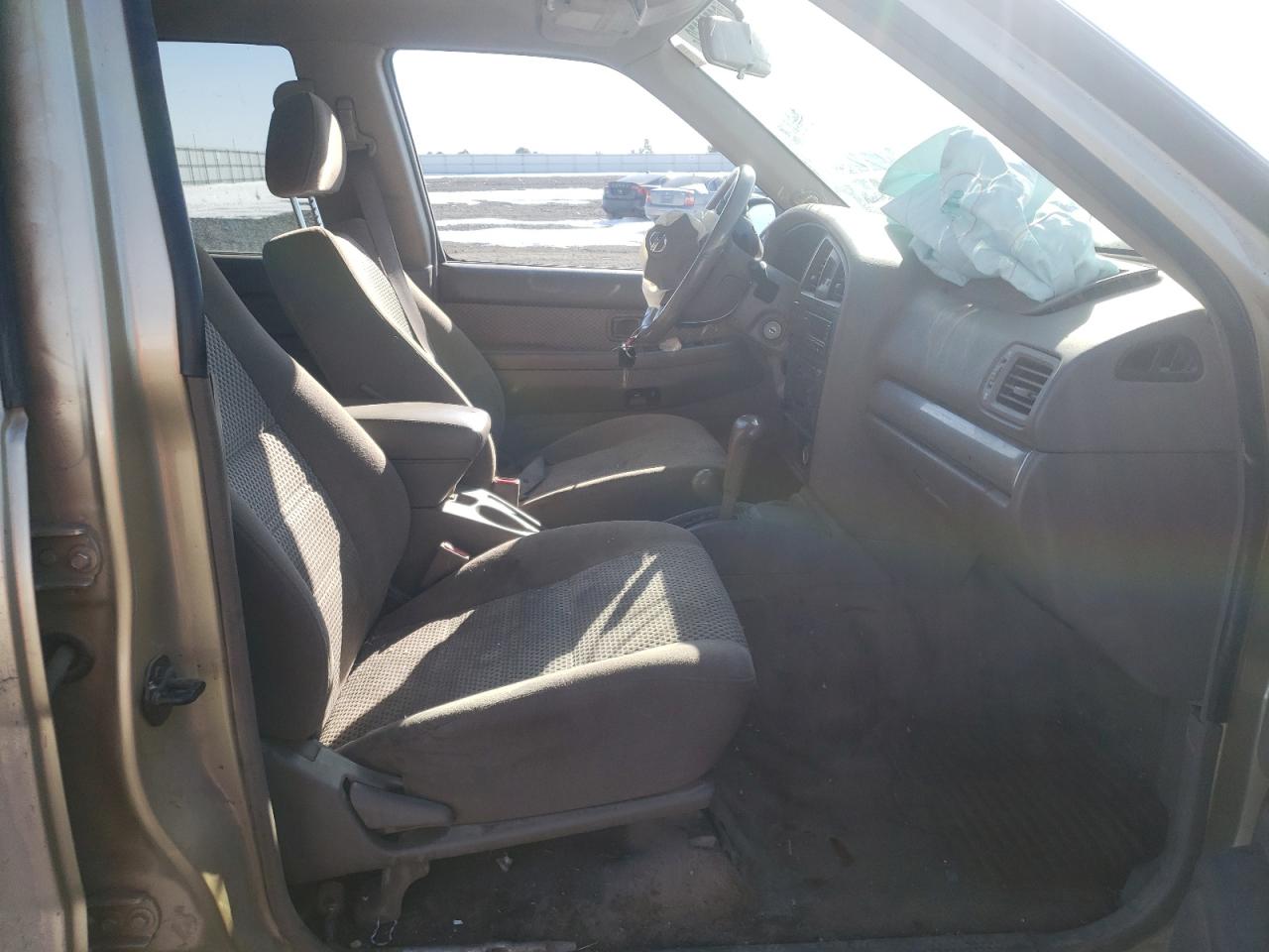 Photo 5 from auction – 2004 NISSAN PATHFINDER with VIN JN8DR09Y64W916737
