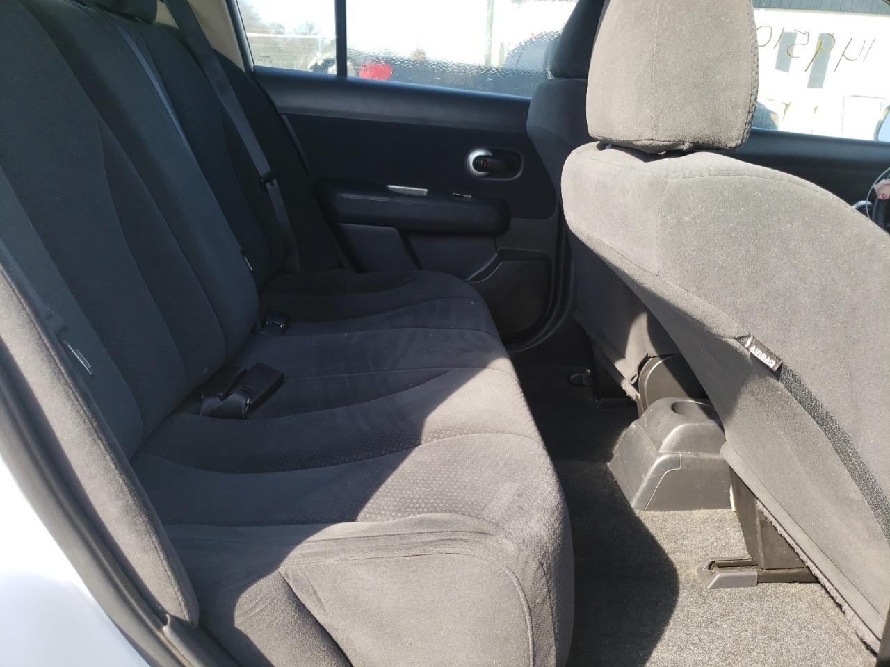 Photo 6 from auction – 2012 NISSAN VERSA S with VIN 3N1BC1CP7CK248857