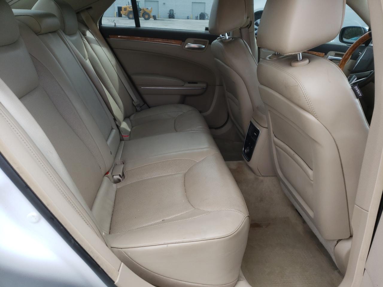 Photo 6 from auction – 2012 CHRYSLER 300 LIMITE with VIN 2C3CCACG7CH167074
