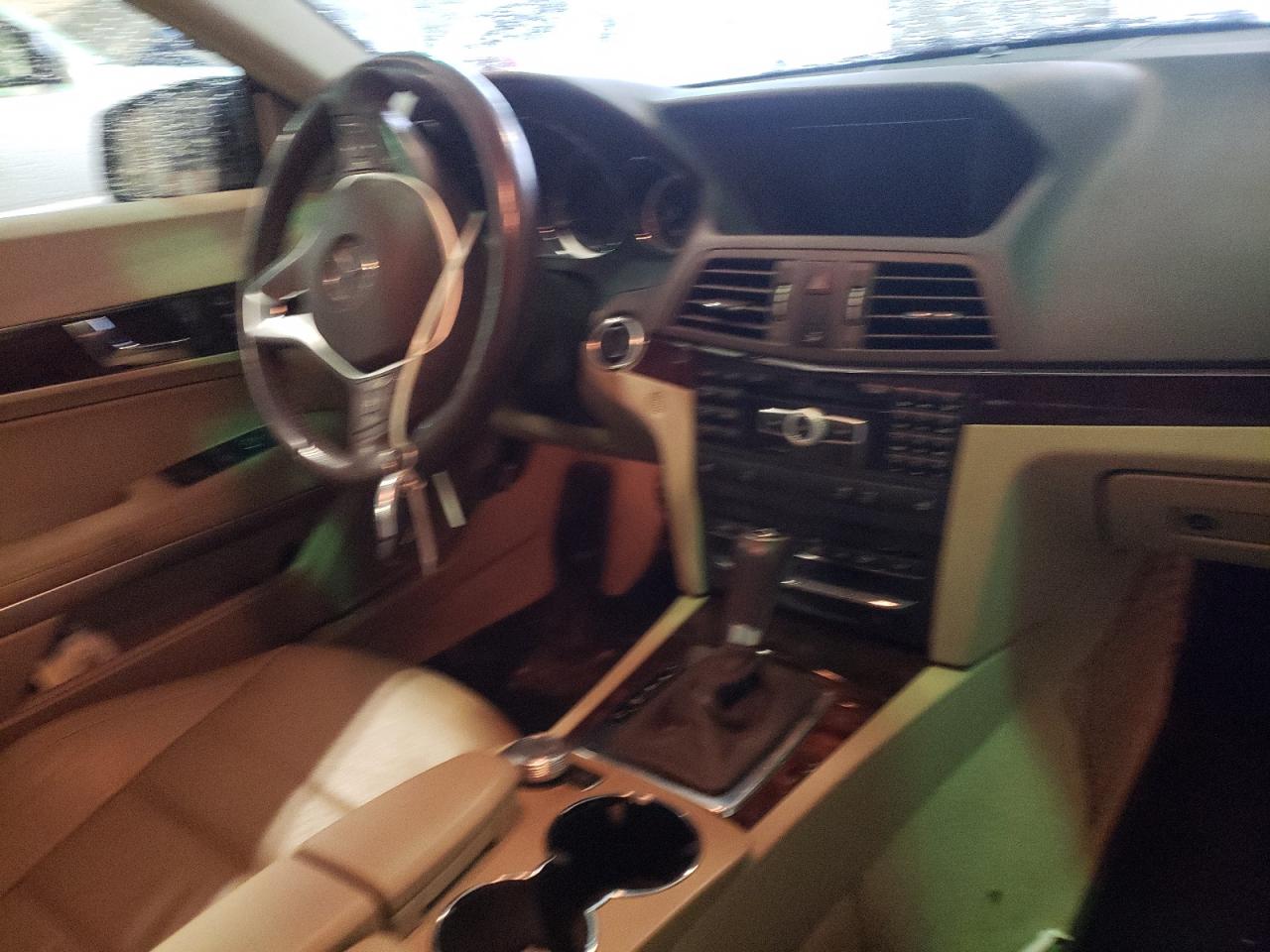 Photo 9 from auction – 2012 MERCEDES-BENZ E 350 with VIN WDDKK5KFXCF146947