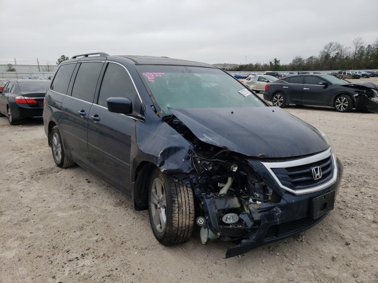 HONDA ODYSSEY TO 2010 with VIN 5FNRL3H91AB105751 - Photo from auction
