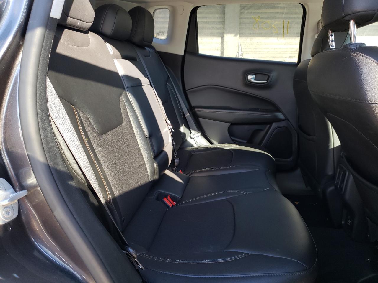 Photo 6 from auction – 2018 JEEP COMPASS LA with VIN 3C4NJCBB7JT227743