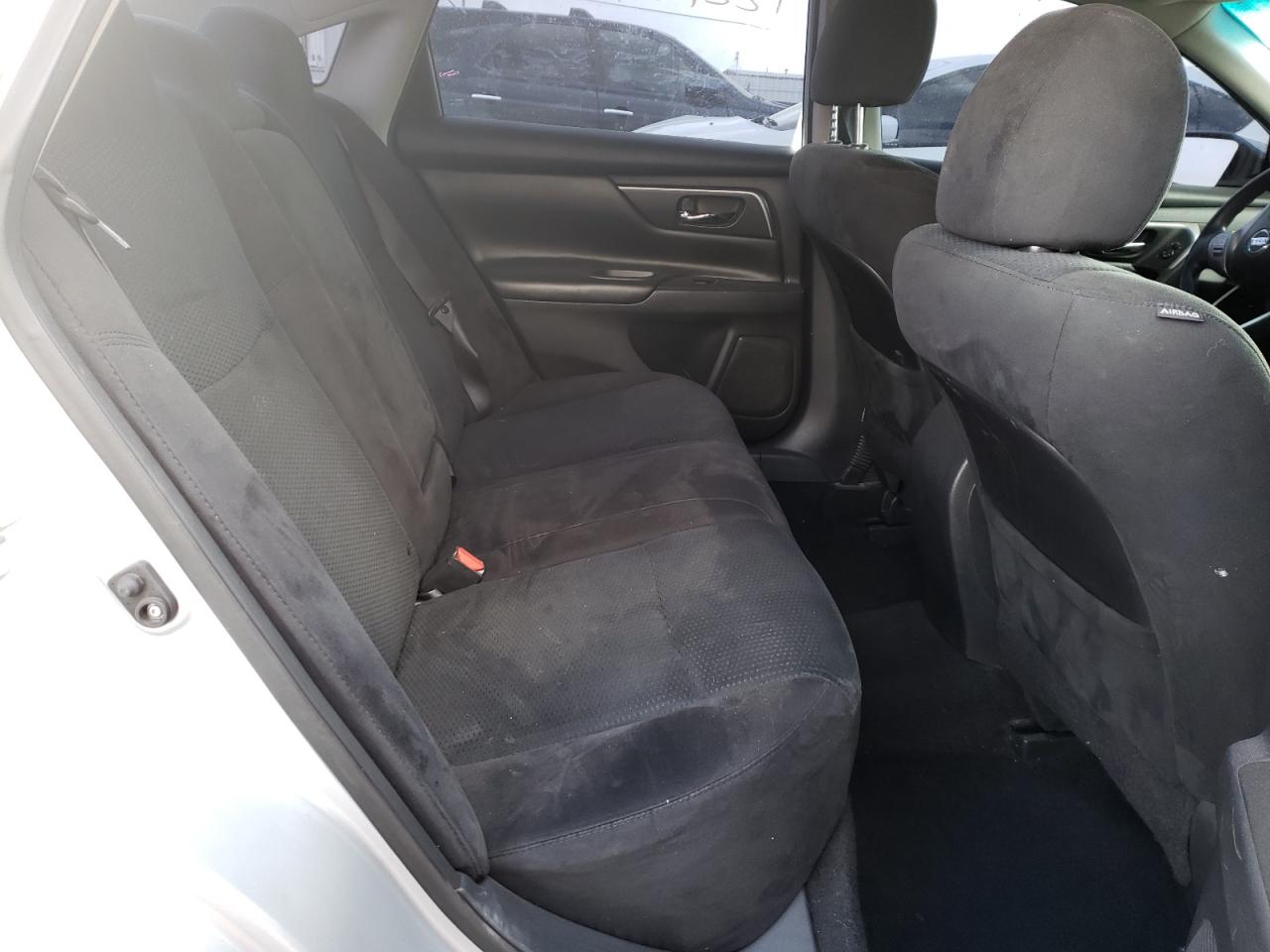 Photo 6 from auction – 2015 NISSAN ALTIMA 2.5 with VIN 1N4AL3AP4FN881036
