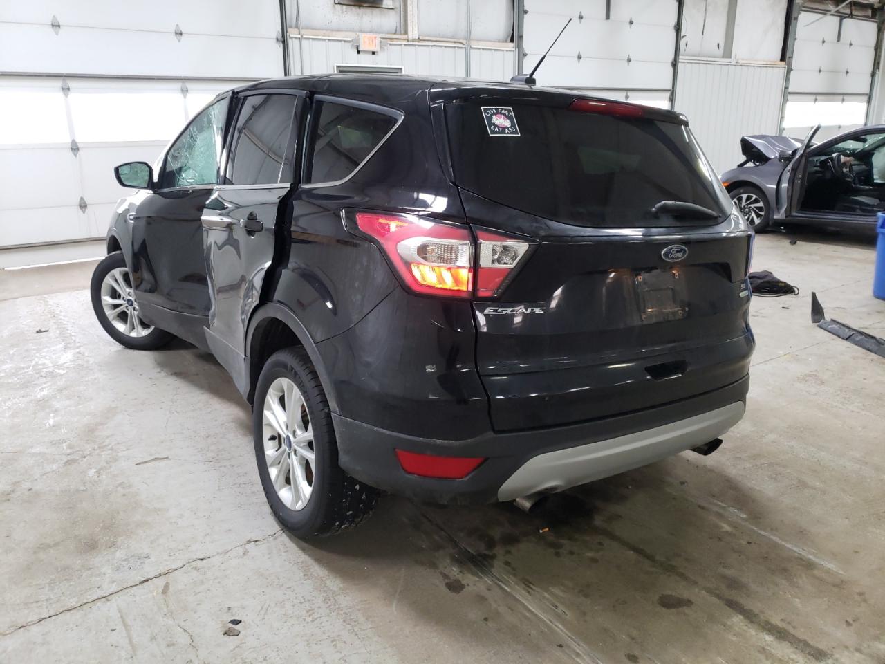 Photo 3 from auction – 2017 FORD ESCAPE SE with VIN 1FMCU0GD0HUE91700