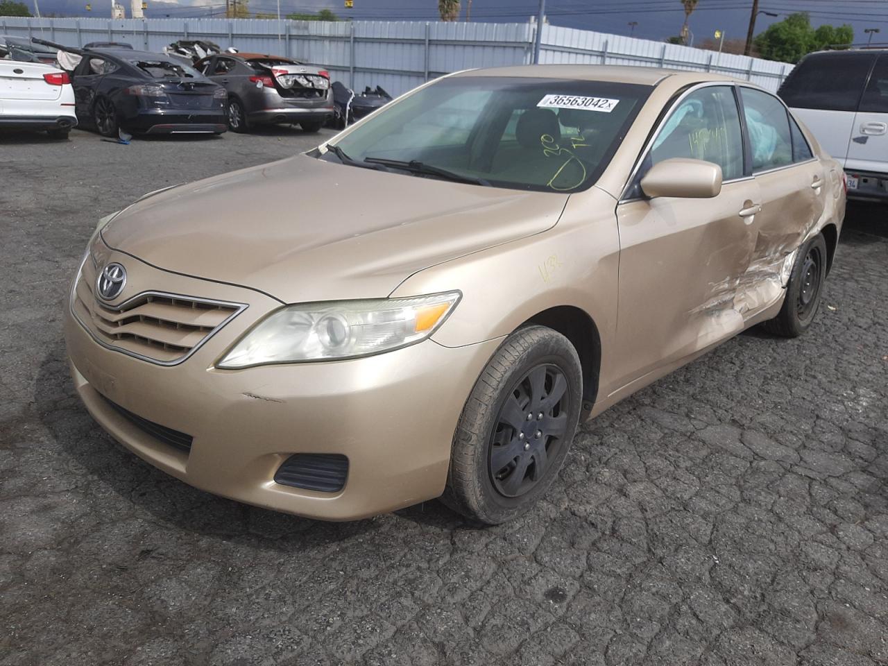 Photo 2 from auction – 2011 TOYOTA CAMRY BASE with VIN 4T1BF3EKXBU196782