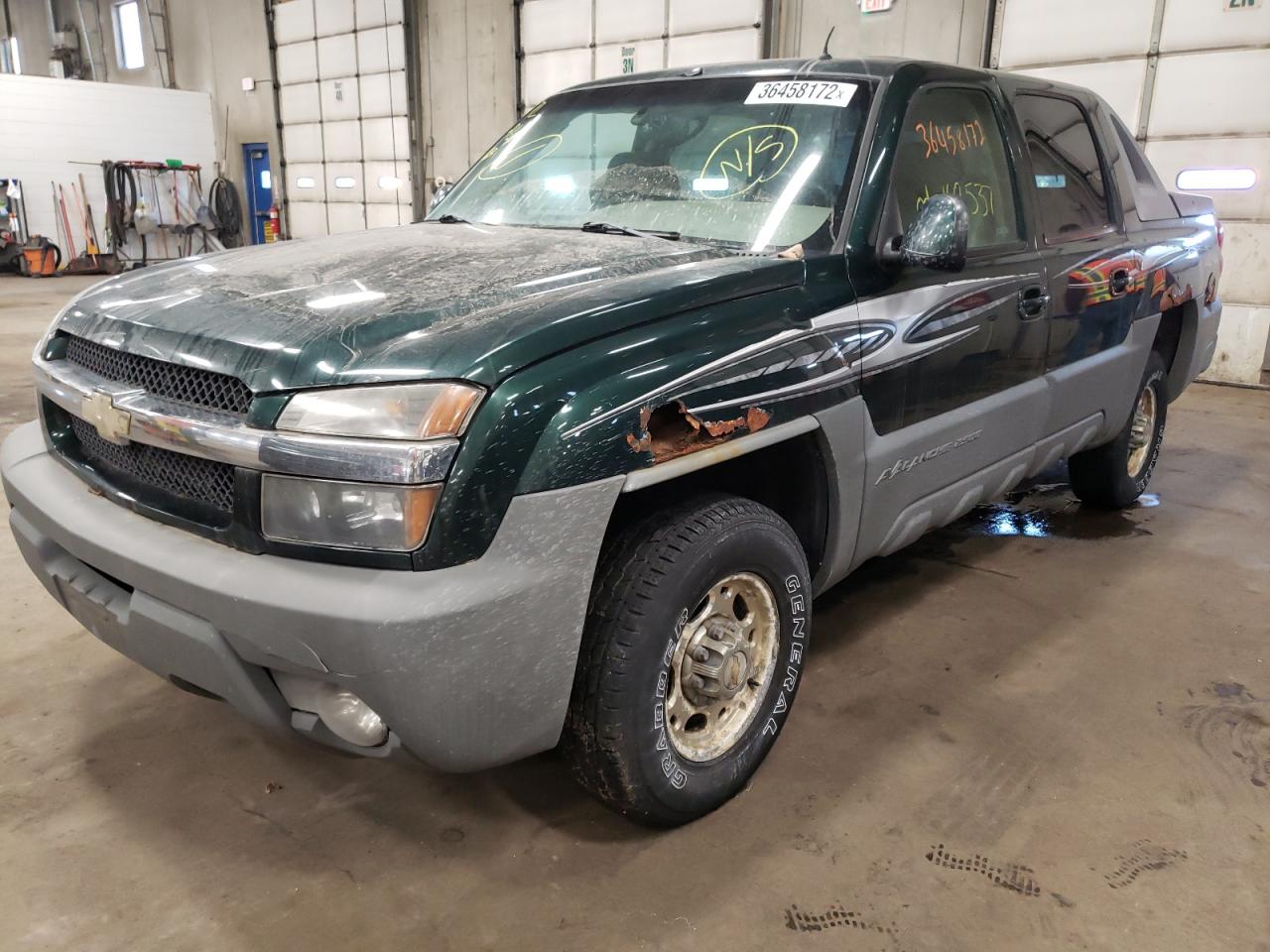 Photo 2 from auction – 2002 CHEVROLET AVALANCHE with VIN 3GNGK23G62G106066