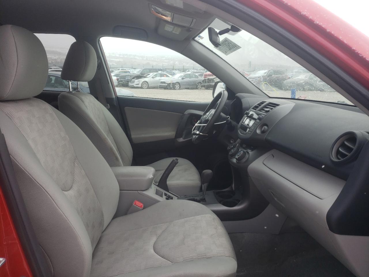 Photo 5 from auction – 2010 TOYOTA RAV4 with VIN 2T3BK4DVXAW033682