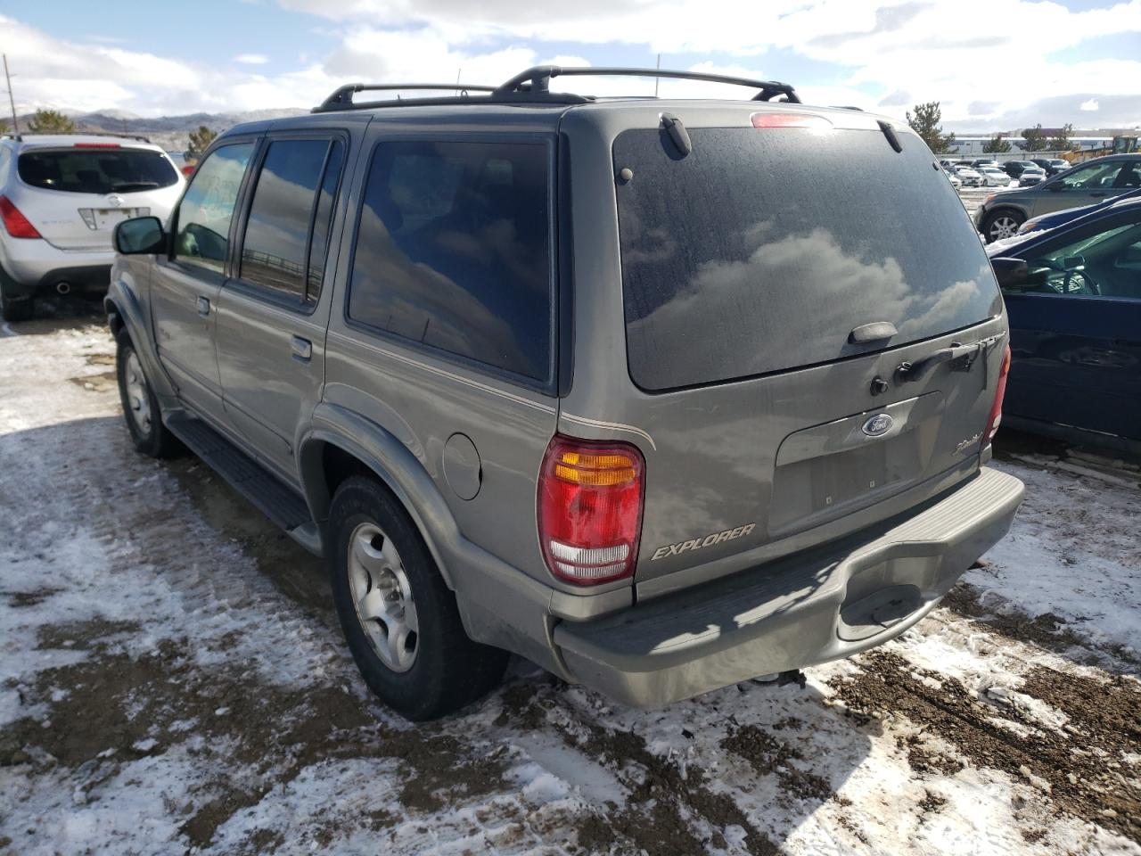 Photo 3 from auction – 2000 FORD EXPLORER L with VIN 1FMZU75E2YZA09679