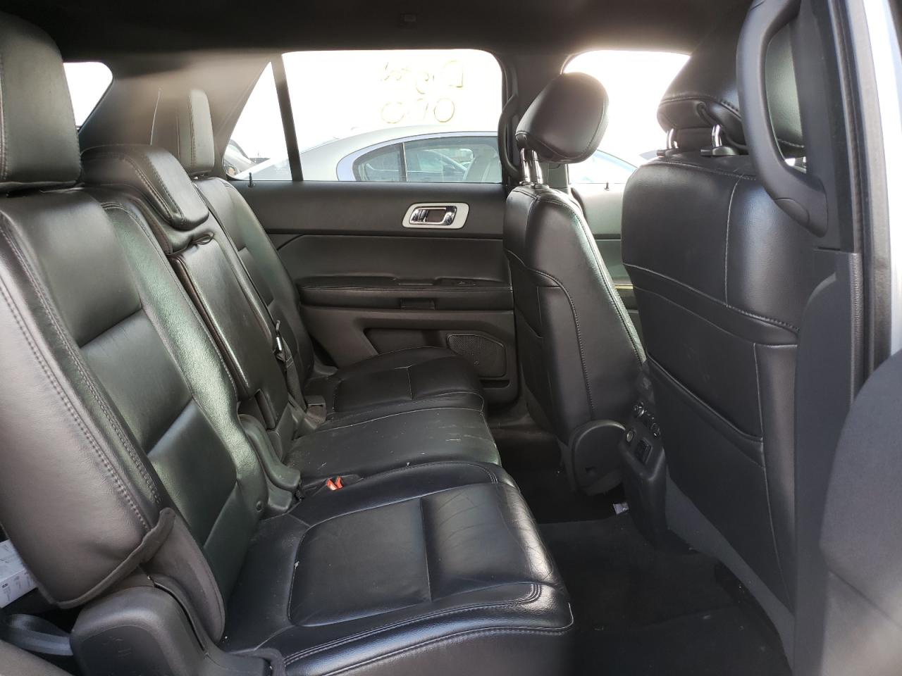 Photo 6 from auction – 2011 FORD EXPLORER L with VIN 1FMHK7F87BGA39175