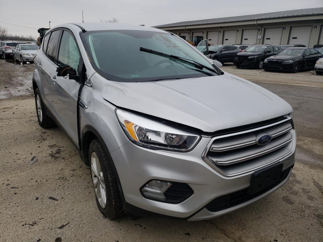 FORD ESCAPE SE 2017 with VIN 1FMCU0GD3HUE03609 - Photo from auction