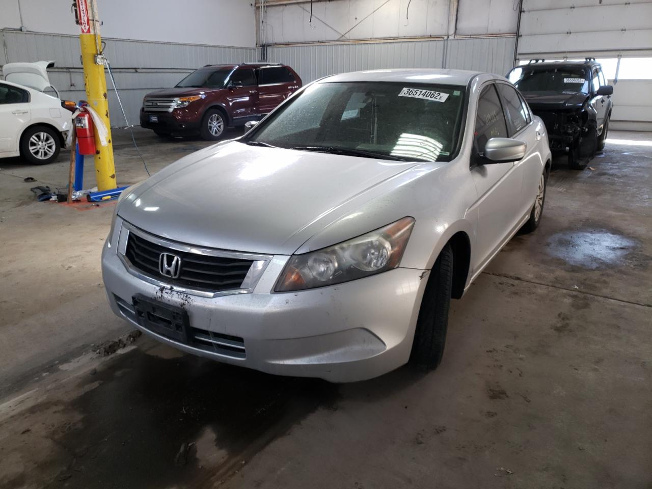 Photo 2 from auction – 2008 HONDA ACCORD LX with VIN JHMCP26398C033237
