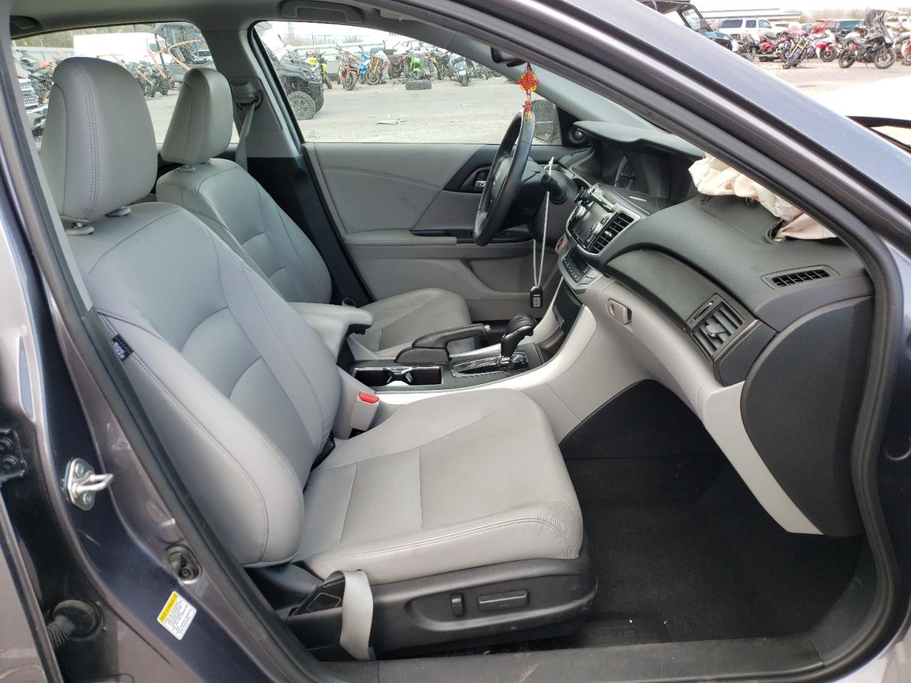 Photo 5 from auction – 2015 HONDA ACCORD EXL with VIN 1HGCR2F80FA225342
