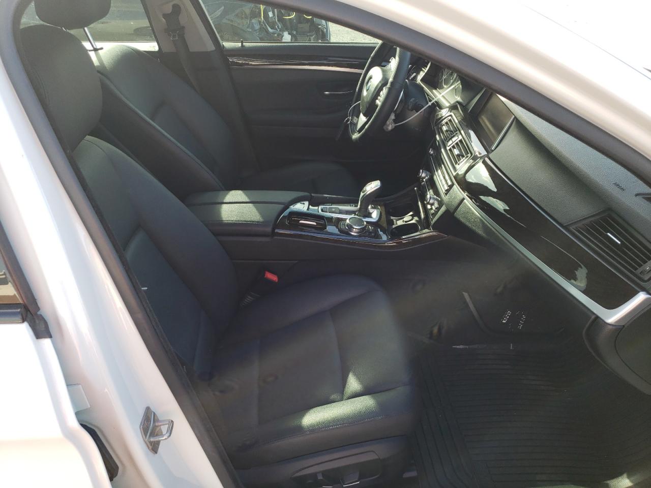 Photo 5 from auction – 2016 BMW 528 I with VIN WBA5A5C55GG354795
