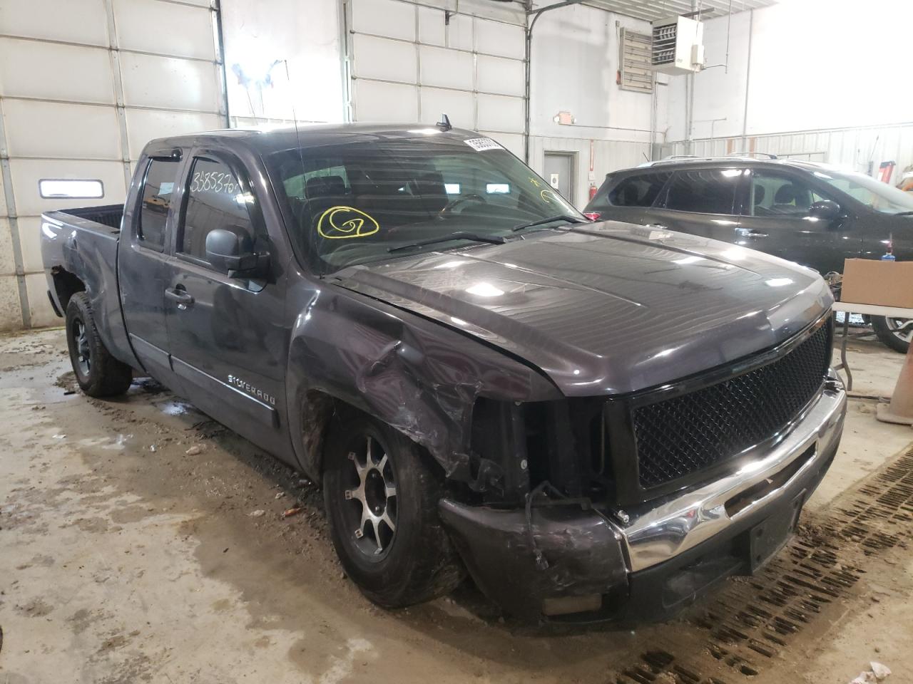 CHEVROLET SILVERADO 2011 with VIN 1GCRKSE30BZ137857 - Photo from auction