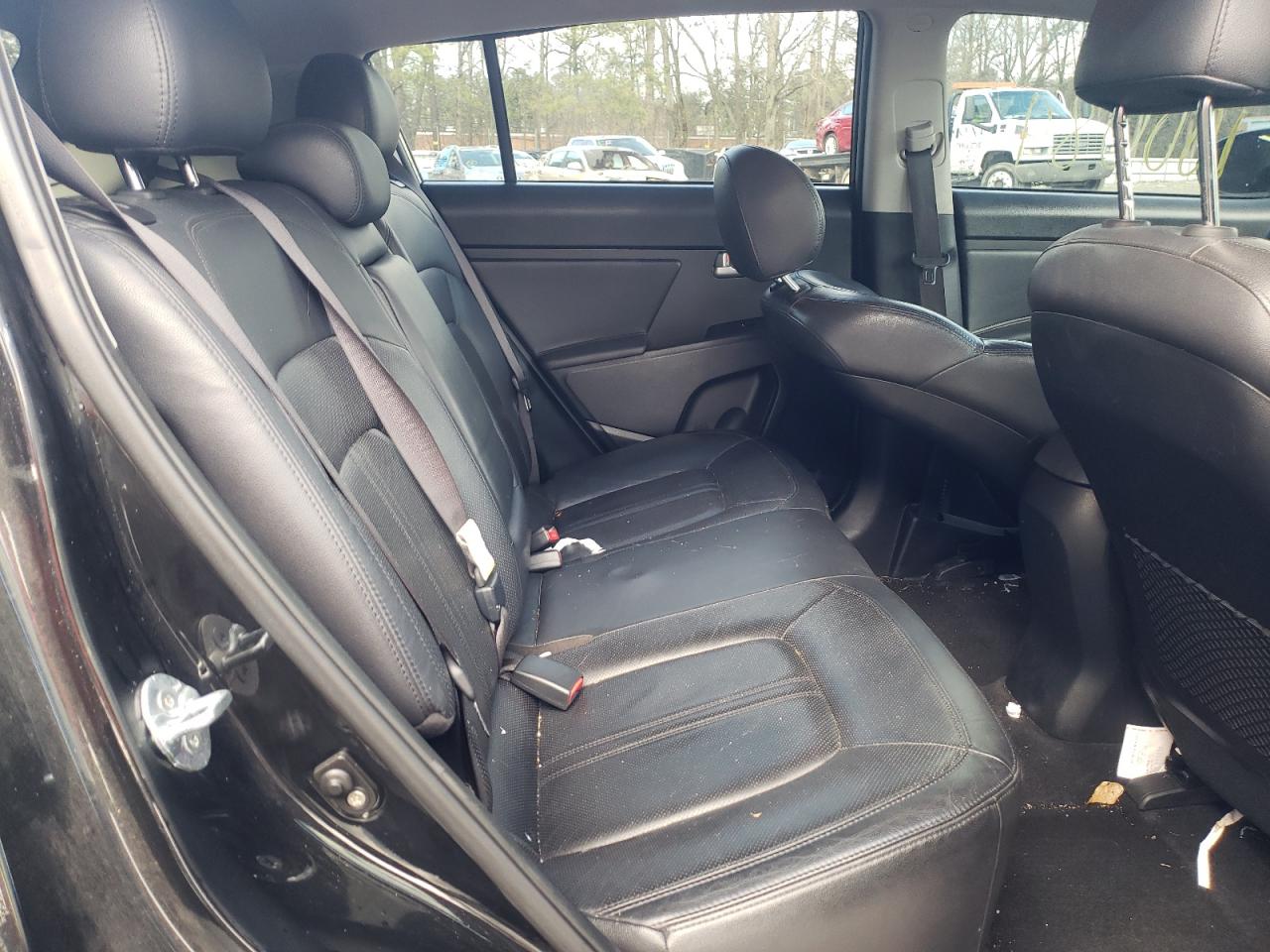 Photo 6 from auction – 2011 KIA SPORTAGE E with VIN KNDPC3A28B7033541