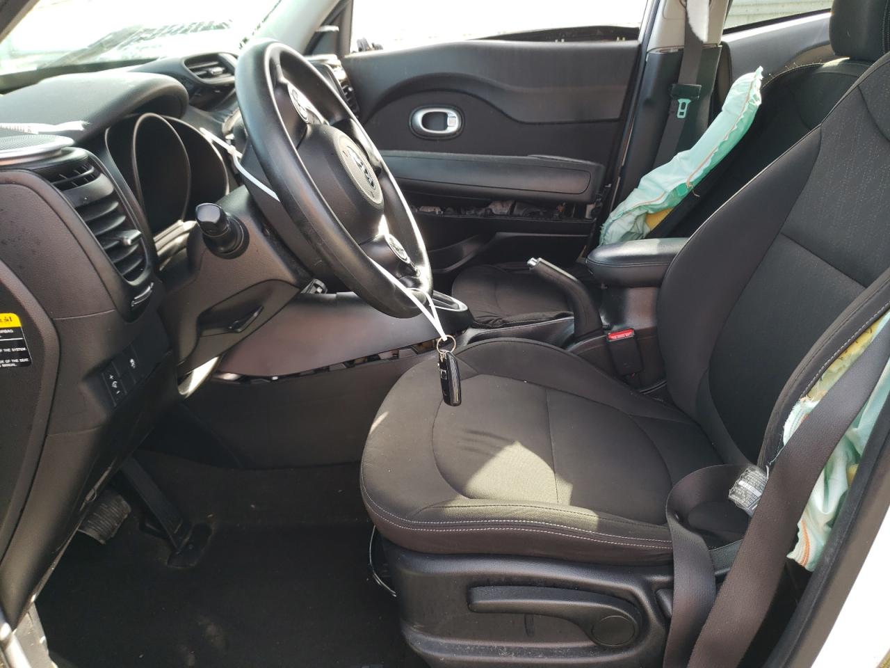 Photo 5 from auction – 2015 KIA SOUL with VIN KNDJN2A24F7179645