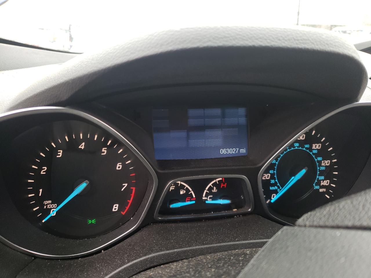 Photo 8 from auction – 2015 FORD ESCAPE SE with VIN 1FMCU0GX2FUB03518