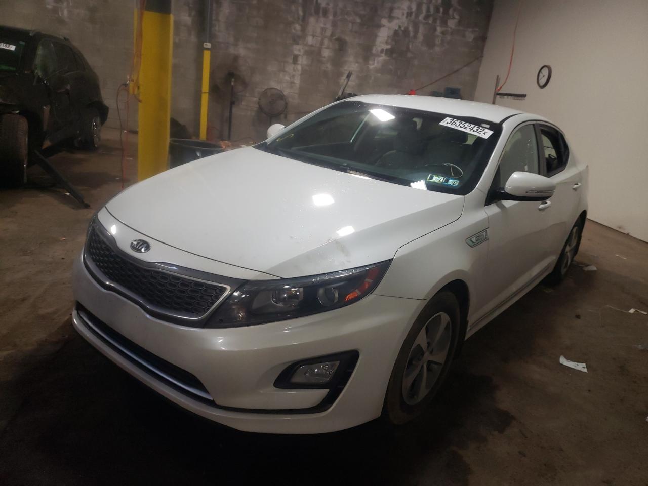 Photo 2 from auction – 2014 KIA OPTIMA HYB with VIN KNAGM4AD4E5075805