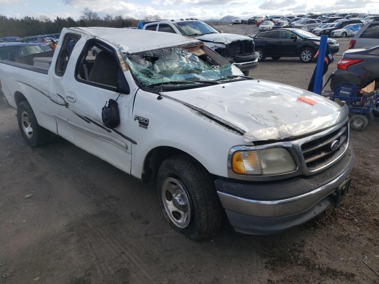 FORD F150 2000 with VIN 1FTRX17L5YNA45877 - Photo from auction