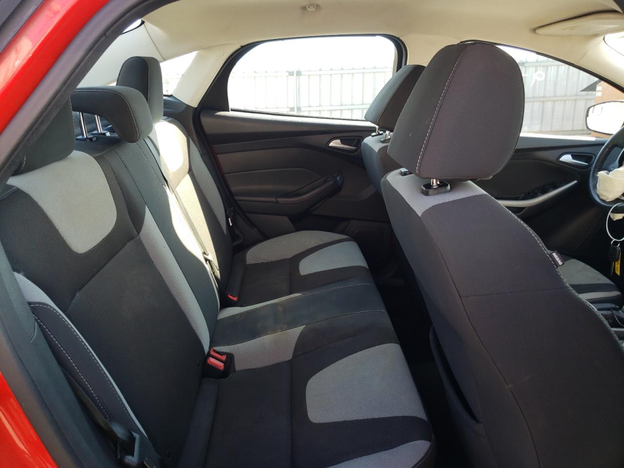 Photo 6 from auction – 2012 FORD FOCUS SE with VIN 1FAHP3F29CL444754