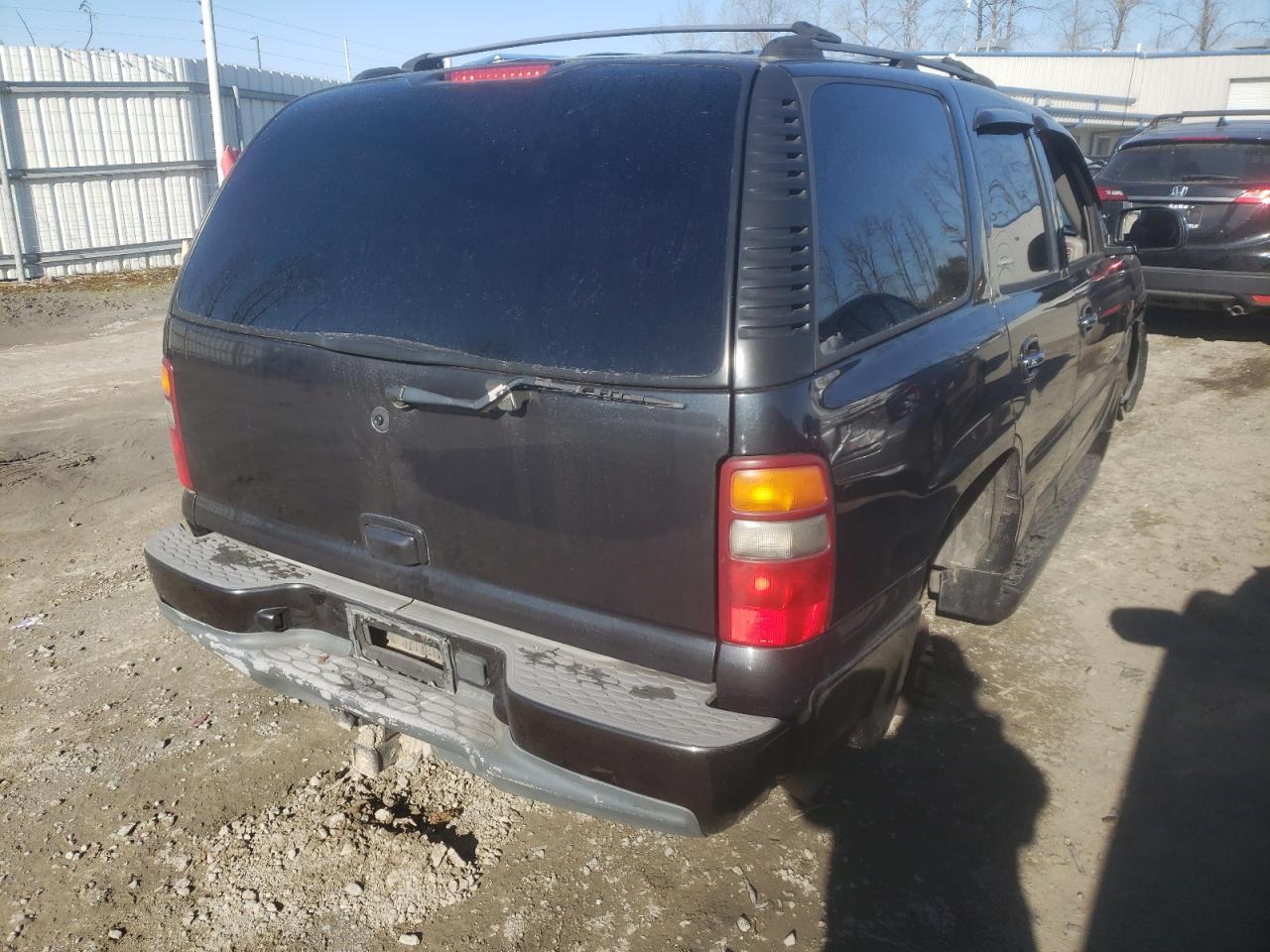 Photo 4 from auction – 2003 GMC YUKON DENA with VIN 1GKEK63U43J337761