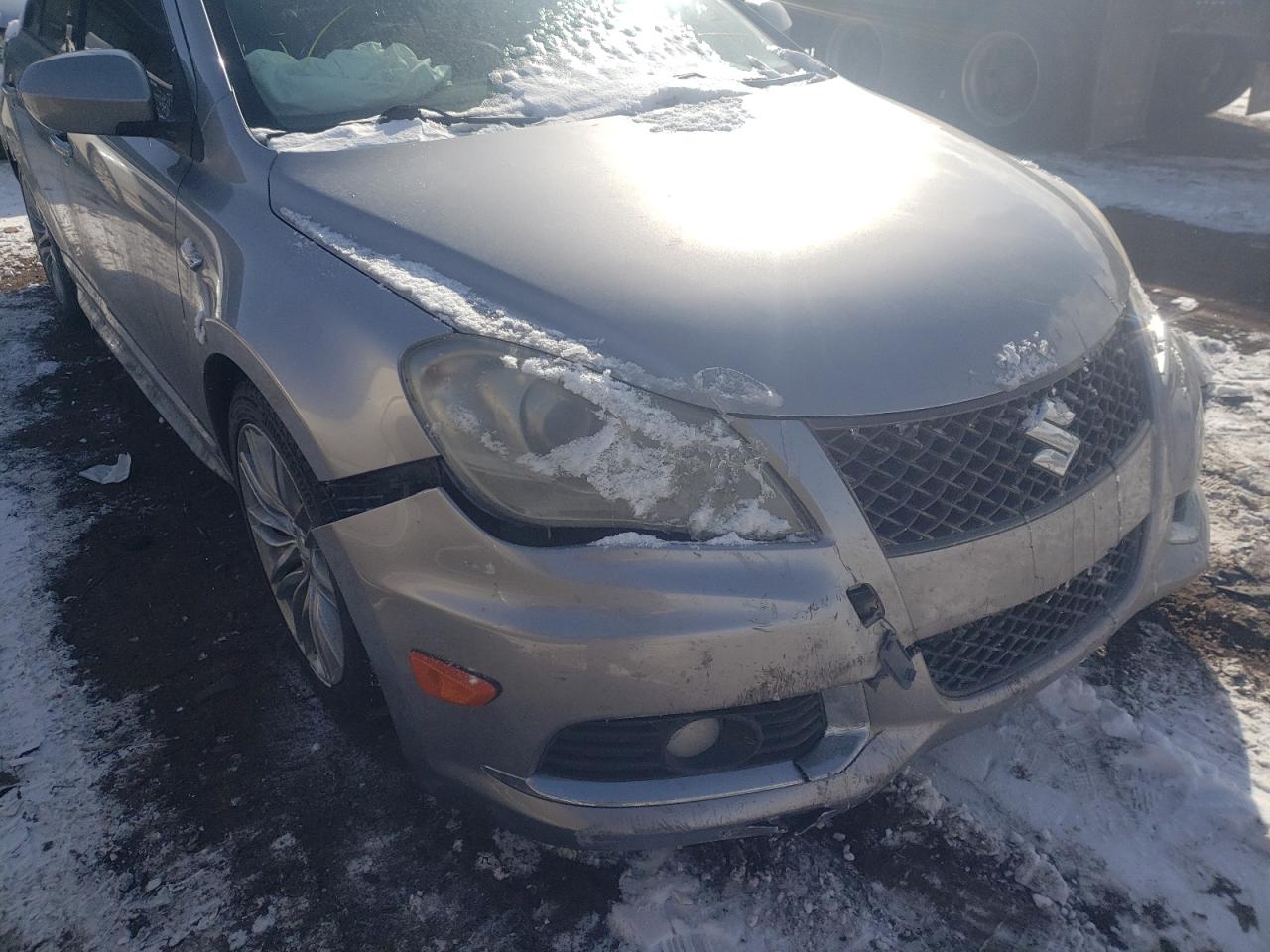 Photo 9 from auction – 2013 SUZUKI KIZASHI SP with VIN JS2RF9A82D6100429